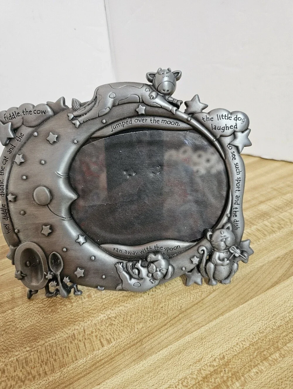 Vintage Hey Diddle Diddle Nursery Rhyme Pewter Finish 3.5x5 Photo Picture Frame